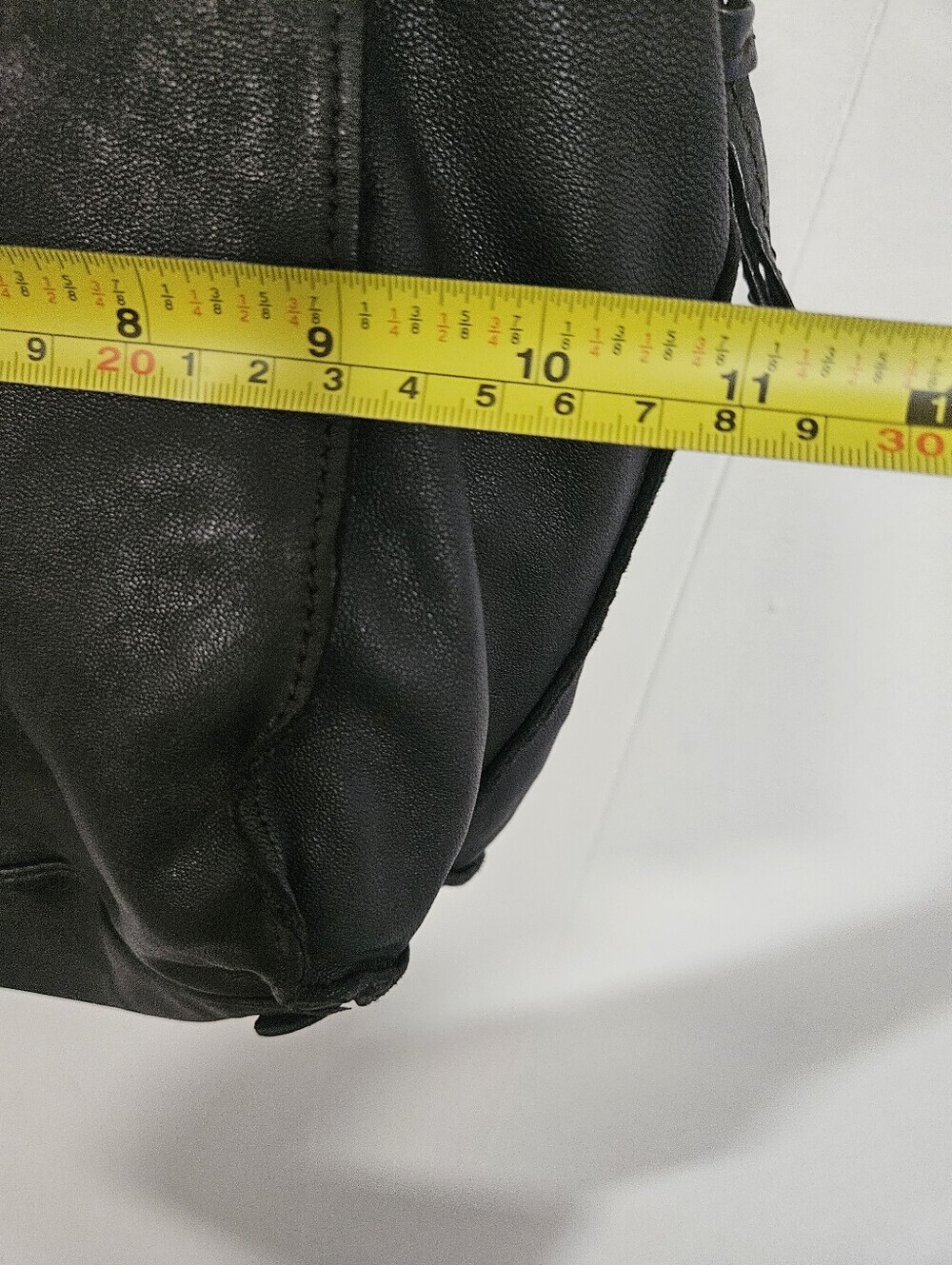 Olivia Harris slouchy black leather hobo bag - Picture 5 of 8